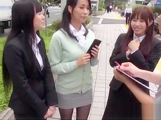 Nippon MILF Gets Horny with XXX Nipple Play & Creamy Load